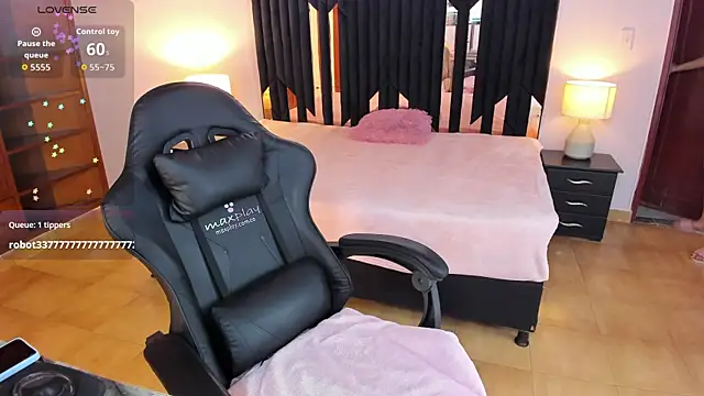 sweet-muse online show from 3, 11, 2025