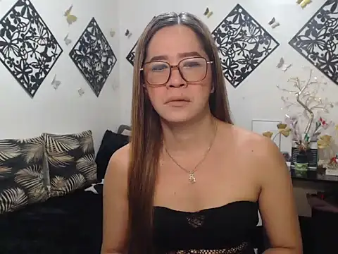 Snapshot of TheMISTRESSx69 chatting on 6, 5, 2026 TheMISTRESSx69 online show from 6, 5, 2026