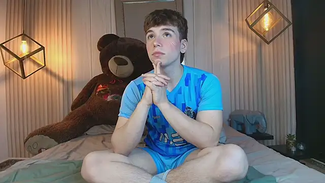 TaylerWhite online show from 2, 10, 2025