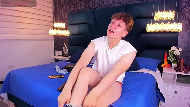 TaylerWhite online show from 8, 2, 2026