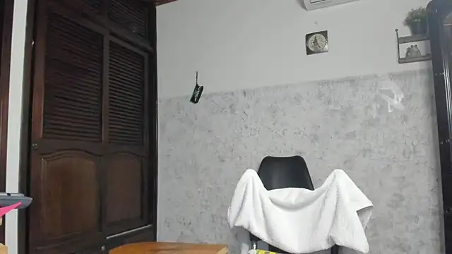 Snapshot of marly_charm_ chatting on 30, 10, 2025 marly charm online show from 30, 10, 2025