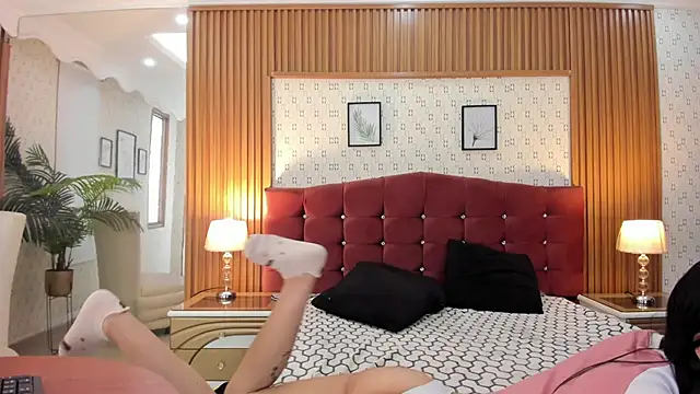 Sophie Calloway online show from 10, 9, 2025