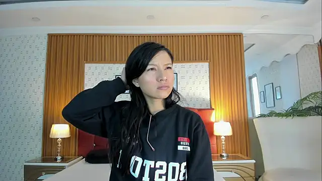 Sophie Calloway online show from 9, 10, 2025