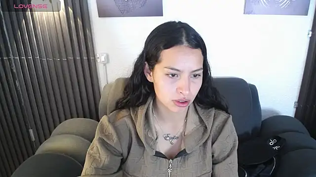 Mia garcia28 online show from 13, 5, 2026