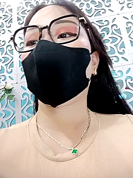 Snapshot of Bonnie-2k chatting on 14, 10, 2025 Bonnie-2k online show from 14, 10, 2025