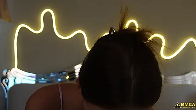 kellypeachcake online show from 19, 3, 2026