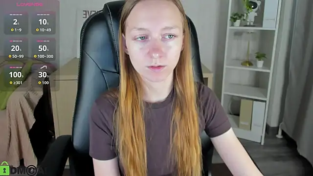 Mia E1fie online show from 3, 11, 2025