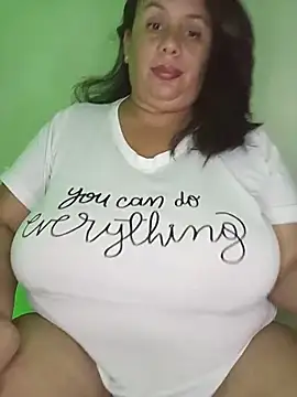 Snapshot of luzdanna chatting on 10, 6, 2026 luzdanna online show from 10, 6, 2026