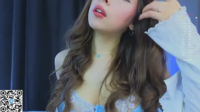 Snapshot of VirginiaHouston chatting on 22, 10, 2025 VirginiaHouston online show from 22, 10, 2025