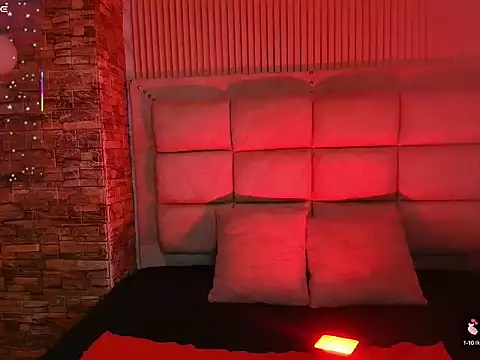 Mandy Golden online show from 10, 9, 2025