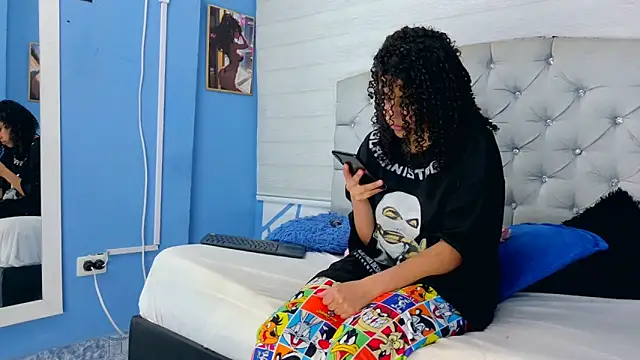 Emily J18 online show from 12, 9, 2025