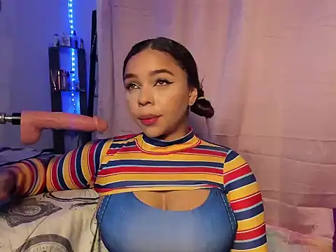 Snapshot of ImSofiVega chatting on 29, 10, 2025 ImSofiVega online show from 29, 10, 2025