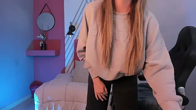 Snapshot of Vela_jade chatting on 11, 10, 2025 Vela jade online show from 11, 10, 2025