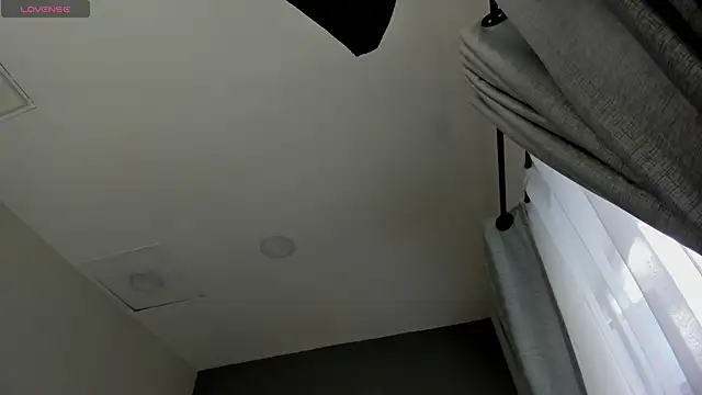 Snapshot of Vela_jade chatting on 15, 10, 2025 Vela jade online show from 15, 10, 2025