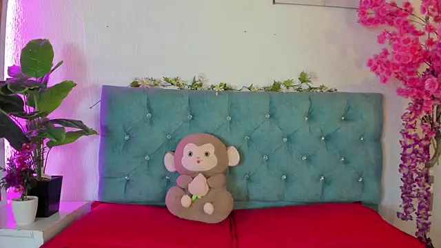 Tommy Lovee online show from 7, 3, 2026