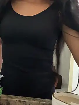 Snapshot of fannymendes chatting on 2, 10, 2025 fannymendes online show from 2, 10, 2025