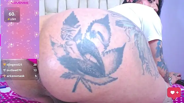 Snapshot of DollCoquette27 chatting on 20, 9, 2025 DollCoquette27 online show from 20, 9, 2025