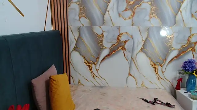 Snapshot of AmbarSmit chatting on 15, 4, 2026 AmbarSmit online show from 15, 4, 2026