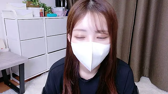 Ema o0 chan online show from 13, 10, 2025