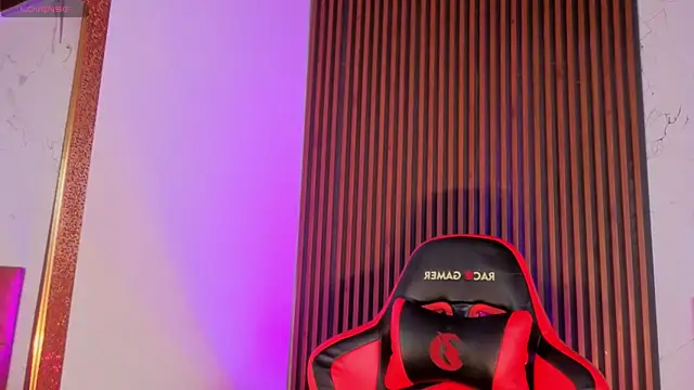 Snapshot of SpicyDemons chatting on 2, 10, 2025 SpicyDemons online show from 2, 10, 2025