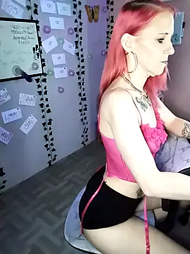 Purple2StayThnxx online show from 24, 11, 2025