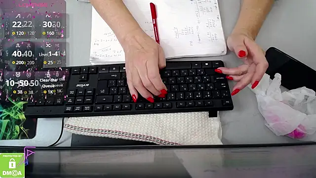 hunters woman online show from 9, 10, 2025