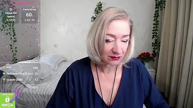 hunters woman online show from 4, 11, 2025