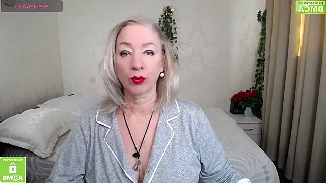 Snapshot of hunters_woman chatting on 23, 3, 2026 hunters woman online show from 23, 3, 2026