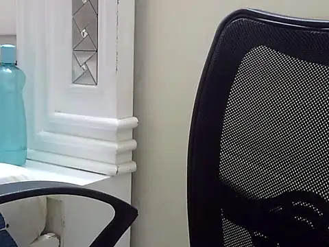 Snapshot of Simranjeet_kaur26 chatting on 10, 10, 2025 Simranjeet kaur26 online show from 10, 10, 2025