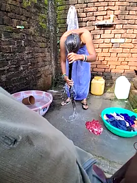 RAYI Queen 3 online show from 6, 10, 2025