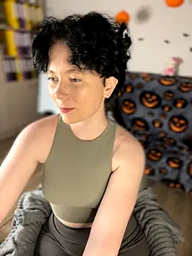 RinaShy online show from 27, 10, 2025