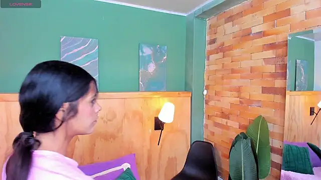 Snapshot of milavega_ chatting on 12, 1, 2026 milavega online show from 12, 1, 2026