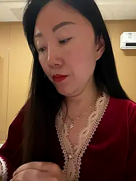 Snapshot of xiaomei-11 chatting on 22, 10, 2025 xiaomei-11 online show from 22, 10, 2025