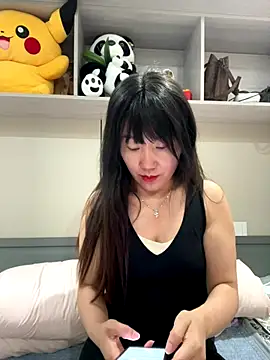 Snapshot of xiaomei-11 chatting on 23, 10, 2025 xiaomei-11 online show from 23, 10, 2025