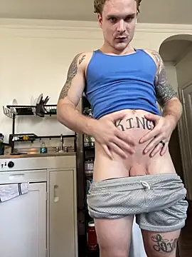 Snapshot of King_Kev_ chatting on 13, 4, 2026 King Kev online show from 13, 4, 2026