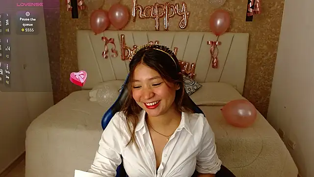 little annee online show from 27, 9, 2025