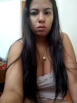 IsabellaLuxe online show from 24, 9, 2025