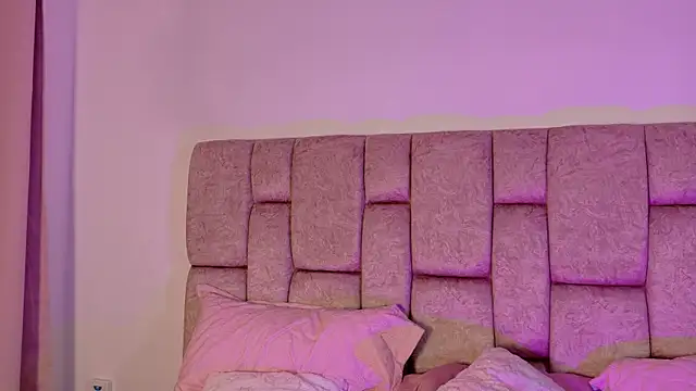 LolaYun online show from 12, 9, 2025