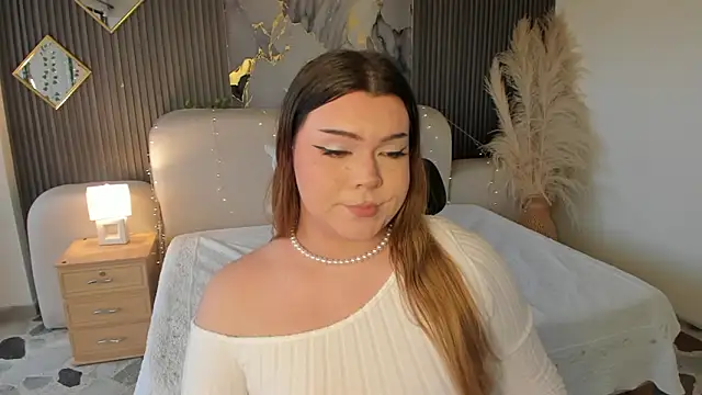 Snapshot of Maxxxine1 chatting on 3, 3, 2026 Maxxxine1 online show from 3, 3, 2026