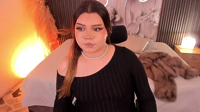 Snapshot of Maxxxine1 chatting on 8, 3, 2026 Maxxxine1 online show from 8, 3, 2026