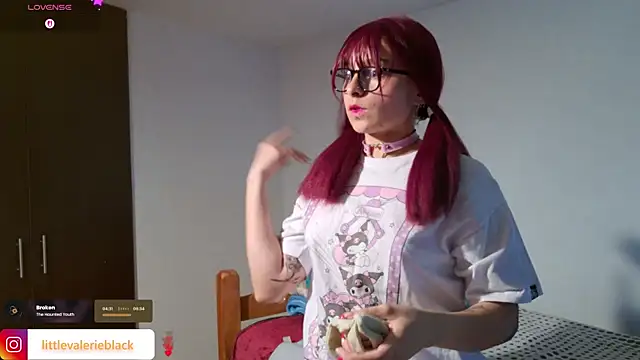 Snapshot of Aurora_blaack chatting on 11, 4, 2026 Aurora blaack online show from 11, 4, 2026