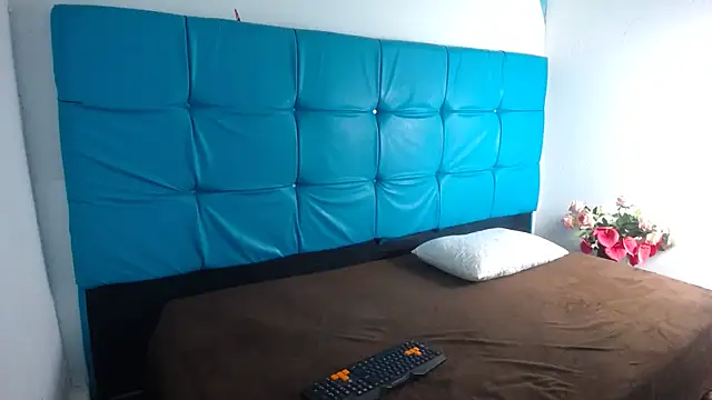 Bunny Petit online show from 28, 10, 2025