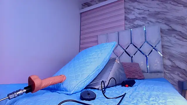 cataleya ebony  online show from 14, 4, 2026