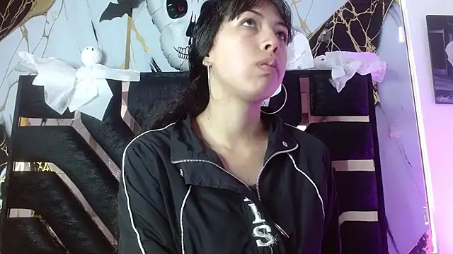 malejahotcs01 online show from 3, 11, 2025