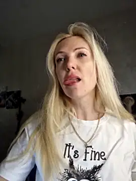 Snapshot of Monna chatting on 26, 2, 2026 Monna online show from 26, 2, 2026