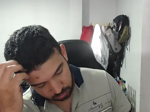 Axel11113 online show from 3, 10, 2025