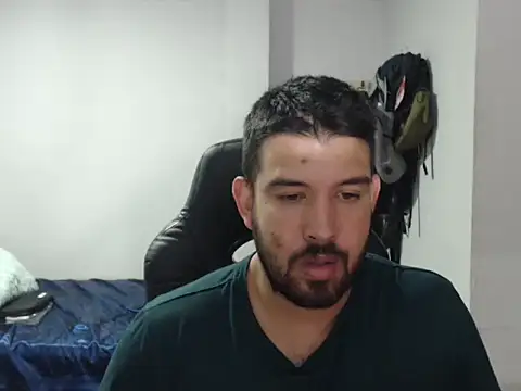 Axel11113 online show from 6, 10, 2025