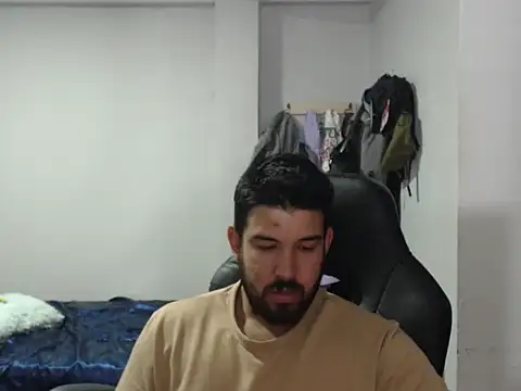 Axel11113 online show from 20, 10, 2025