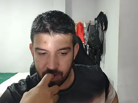 Axel11113 online show from 22, 11, 2025