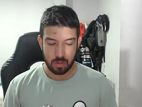 Axel11113 online show from 5, 12, 2025